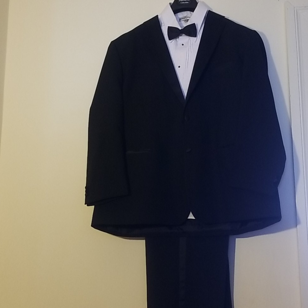 Men's Royal Diamond Tuxedo